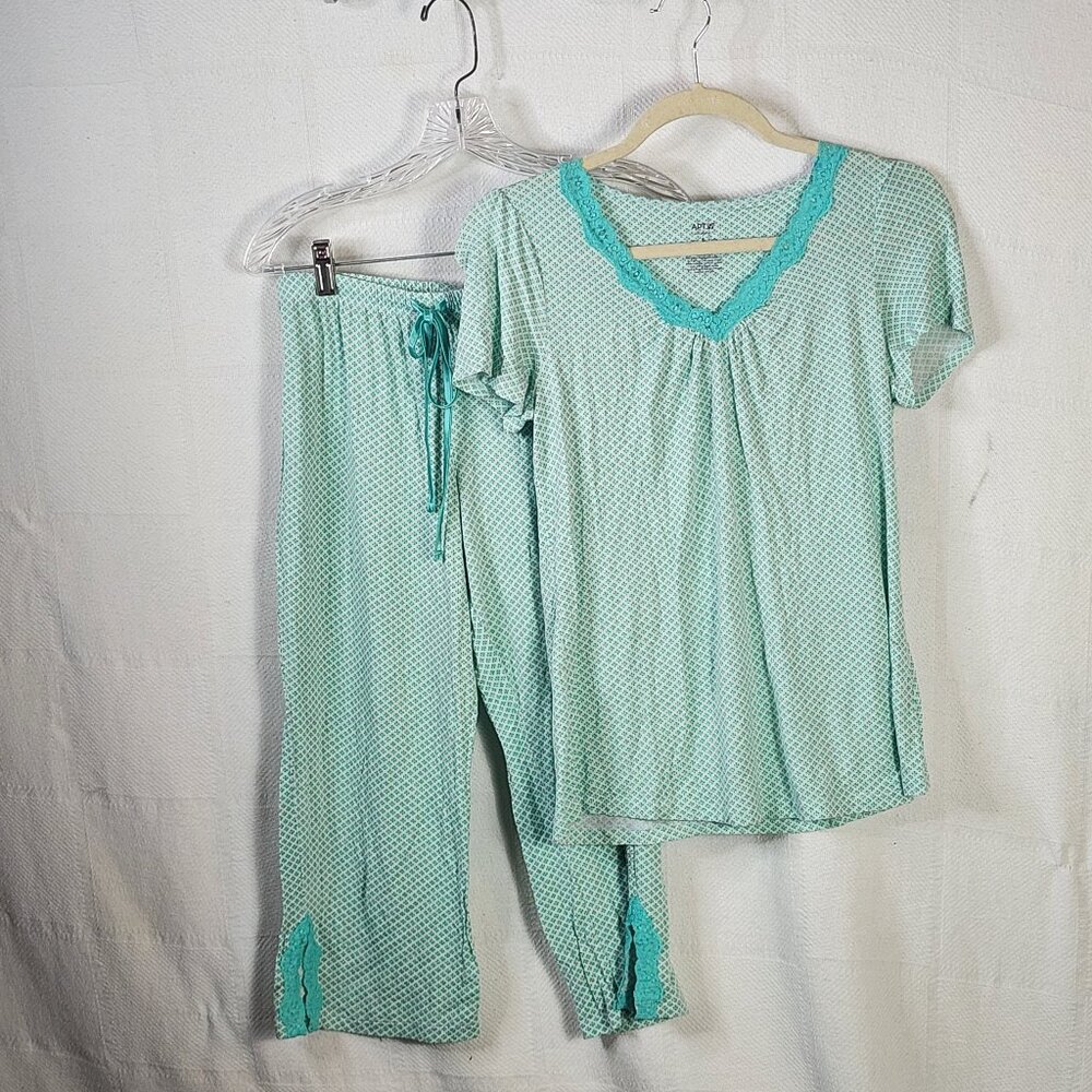 Apt. 9 Intimates Green Pattern With Lace Trim And… - image 1